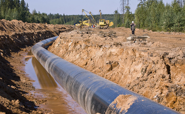 Zum West-Ost-Gas-Transit fehlen in Oberösterreich ganze 40 Kilometer - trotzdem hat man den Ausbau zwei Jahre lang verschlafen.